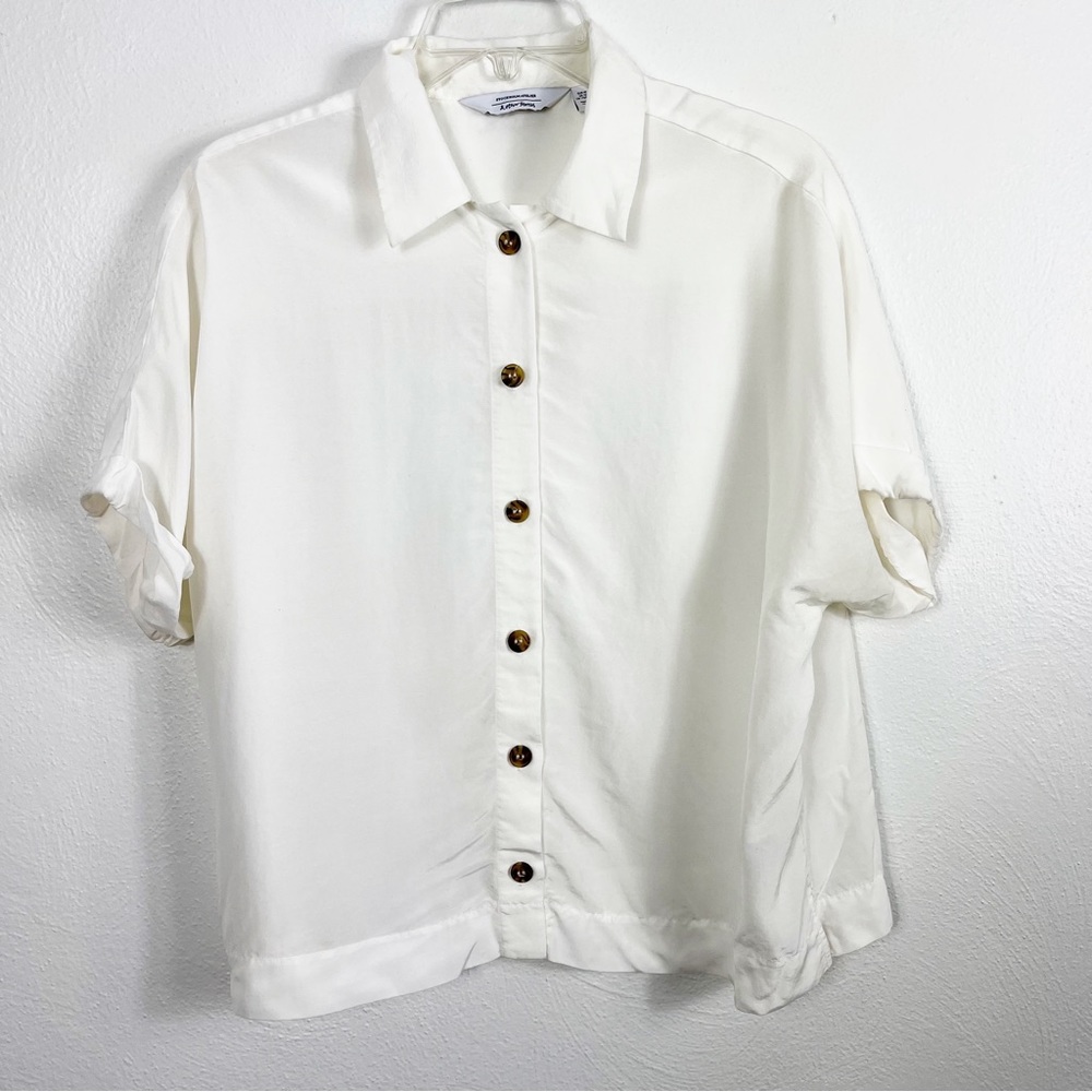 & Other Stories White Cropped Button Down Blouse